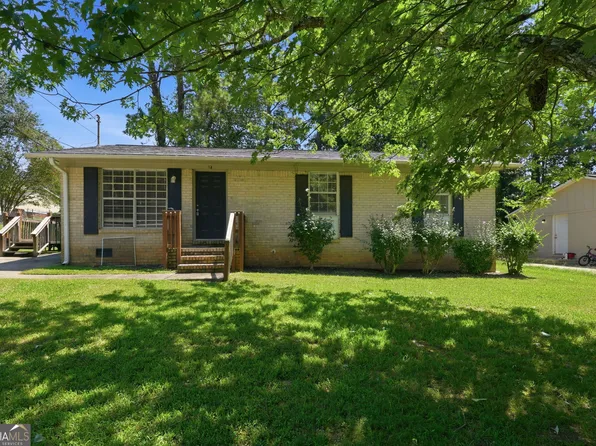 18 Westgate Park Dr, Newnan, GA 30263