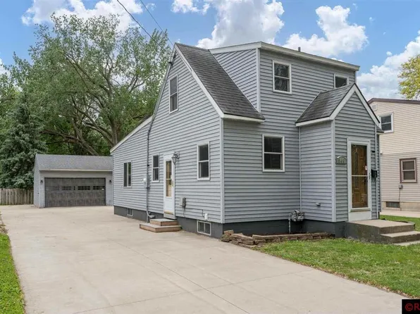 545 Monroe Ave, North Mankato, MN 56003
