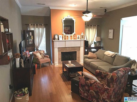 2nd image of 211 Saratoga Ln