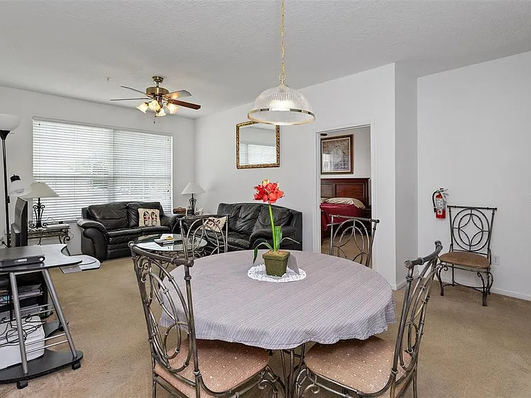 2307 Silver Palm Dr #202 — Photo 10
