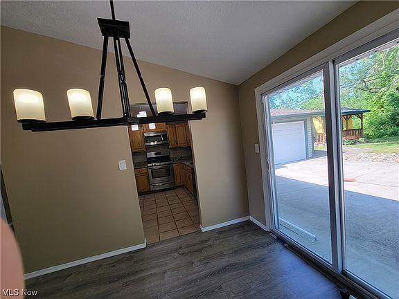5th image of 5879 Lehman Dr