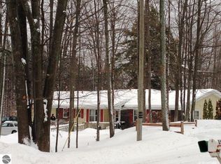 3740 E Hammond Rd, Traverse City, MI 49696