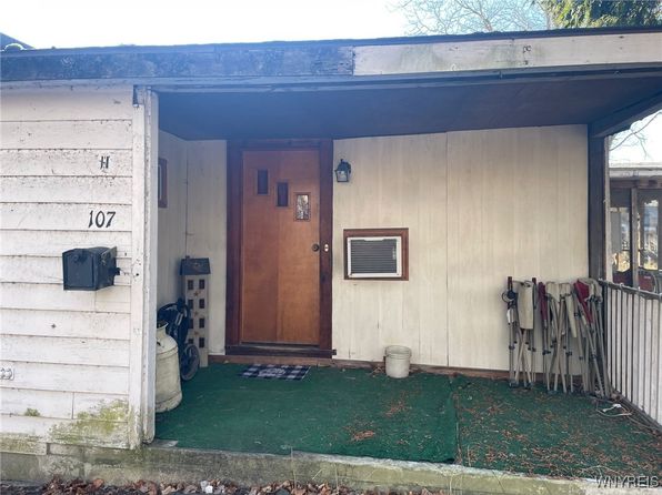107 Clarence St, Watkins Glen, NY 14891