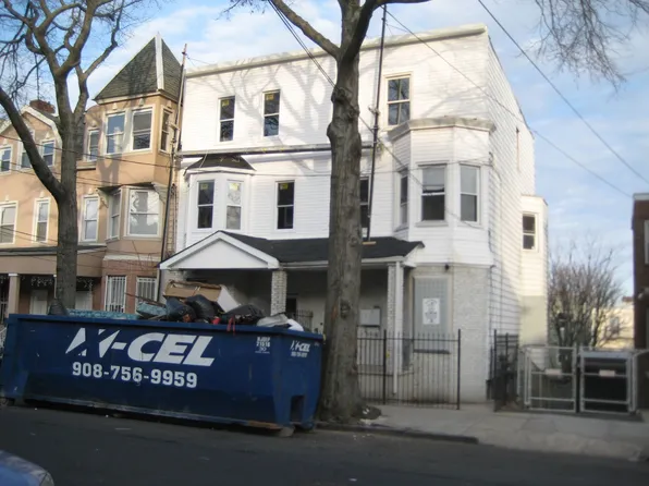 6304 Lakewood Trl, Pinson, AL 35126