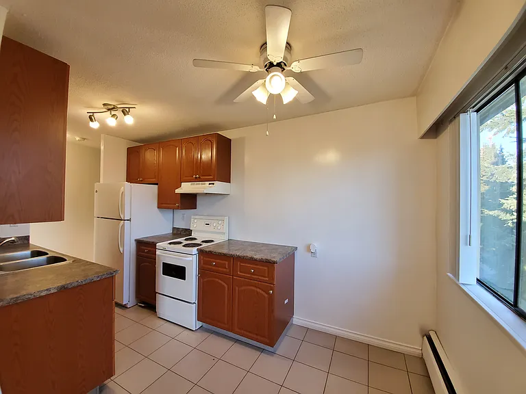 5135 Newton St — Photo 20