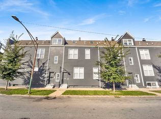 3300 W Pershing Rd #3R, Chicago, IL 60632