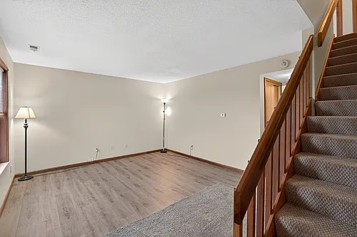 506 Seagraves Ave Photo 1