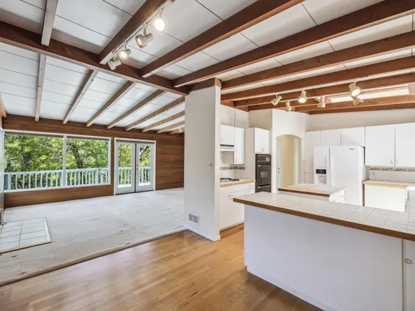 7 Gloria Drive, San Rafael, CA 94901