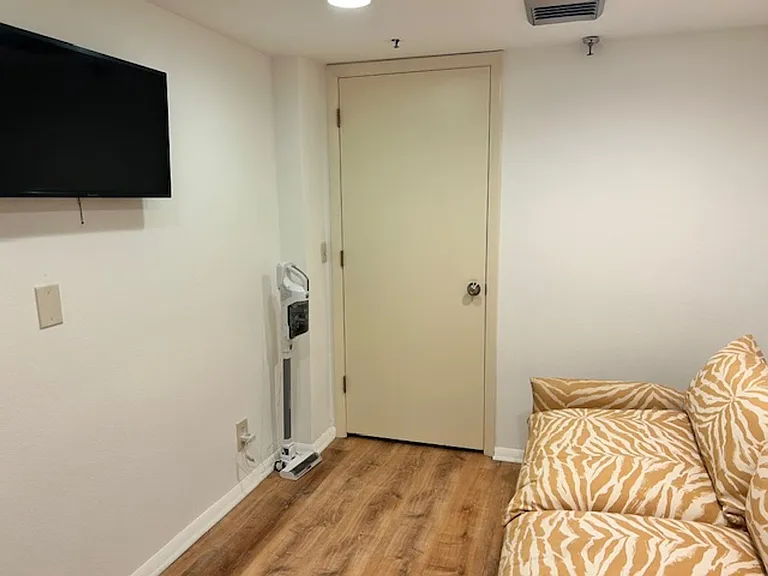 1095 Gulf Of Mexico Dr #104 — Photo 21