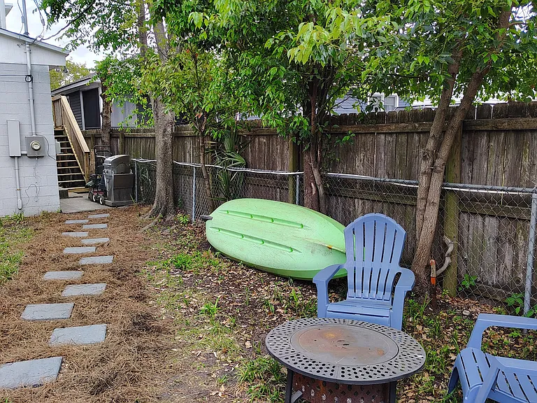 627 E Anderson St — Photo 9