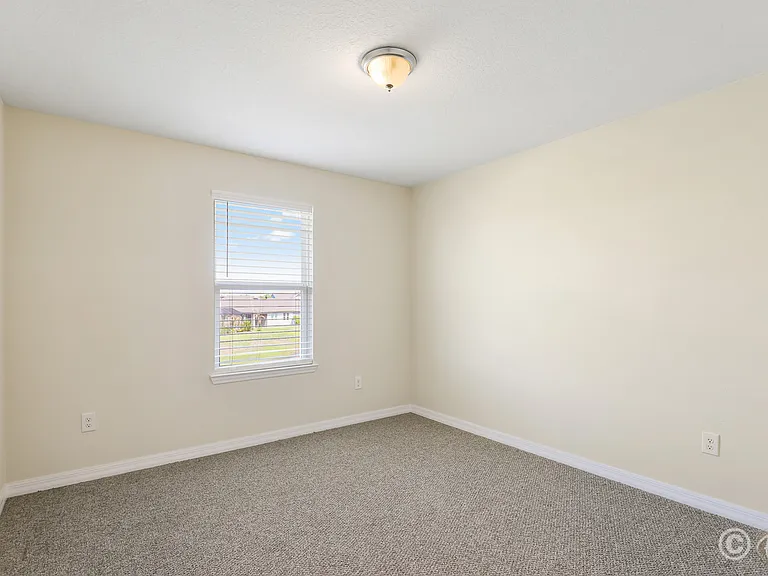 13441 Palmera Vista Dr — Photo 29