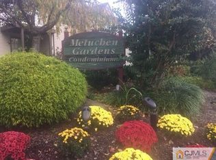 050 Prospect St, Metuchen, NJ 08840