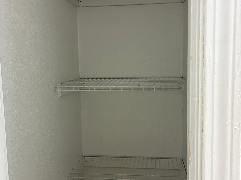 39 Pleasant St — Photo 16