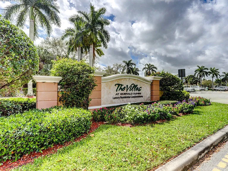 6511 Emerald Dunes Dr #304 — Photo 75