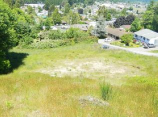 915 Bellevue Dr, Reedsport, OR 97467