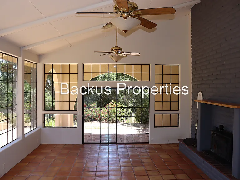 11585 McCarthy Rd — Photo 6