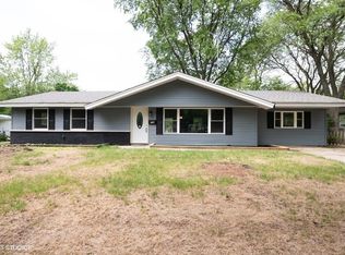 112 Wareham Ln, Schaumburg, IL 60193