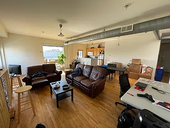 1015 Jefferson Street, #404