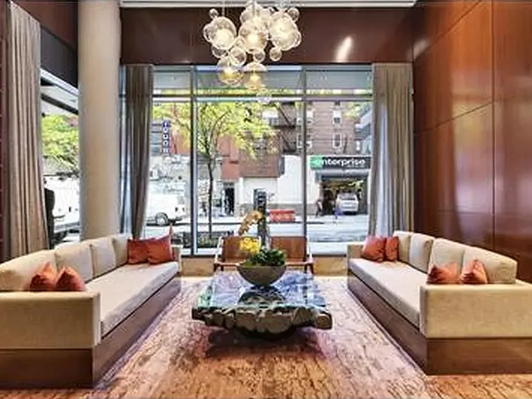 101 W 24th St #14D — Photo 9