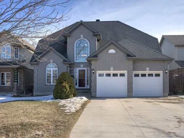 42 Oakmont Gdns, Middlesex Centre, ON N0M 2A0