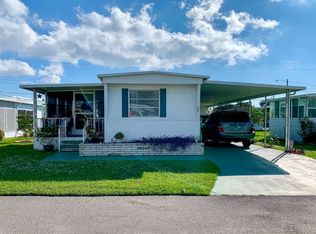 29 7th St W, Nokomis, FL 34275