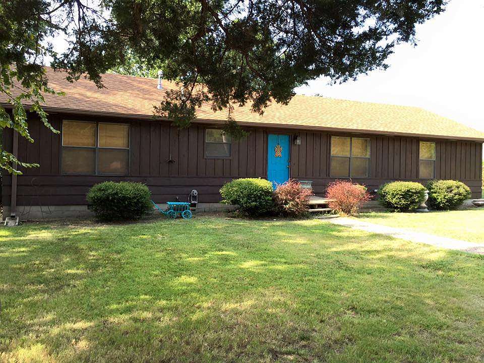 2nd image of 1238 Briarwood Dr