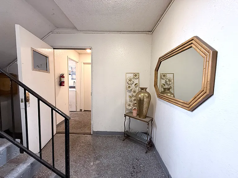 6739 Coldwater Canyon Ave #5 — Photo 30