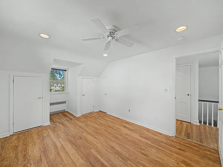 34 Esmond Pl — Photo 35