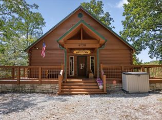 4738 Point Idalawn Dr, Unionville, IN 47468