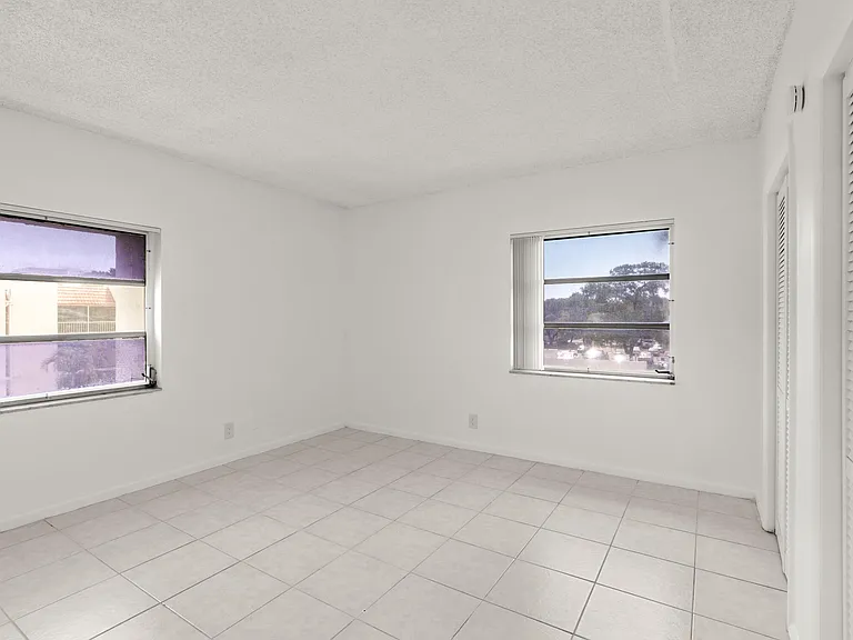 626 NW 13th St #310 — Photo 11