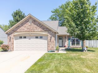1442 E McClarnon Dr, Greenfield, IN