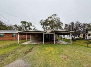 615 E Butler St, Rayne, LA 70578