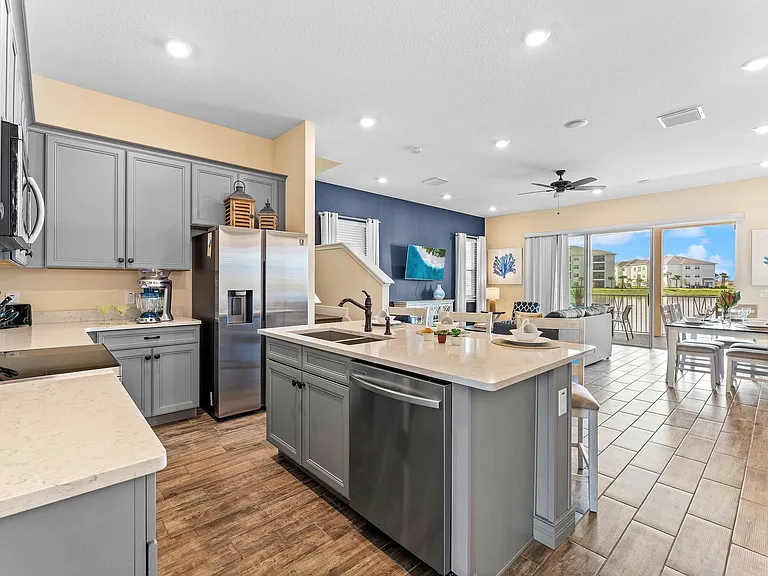 8121 Surf St — Photo 15