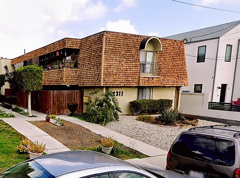 2 bed, 1000 sqft, $2,900 — Photo 2