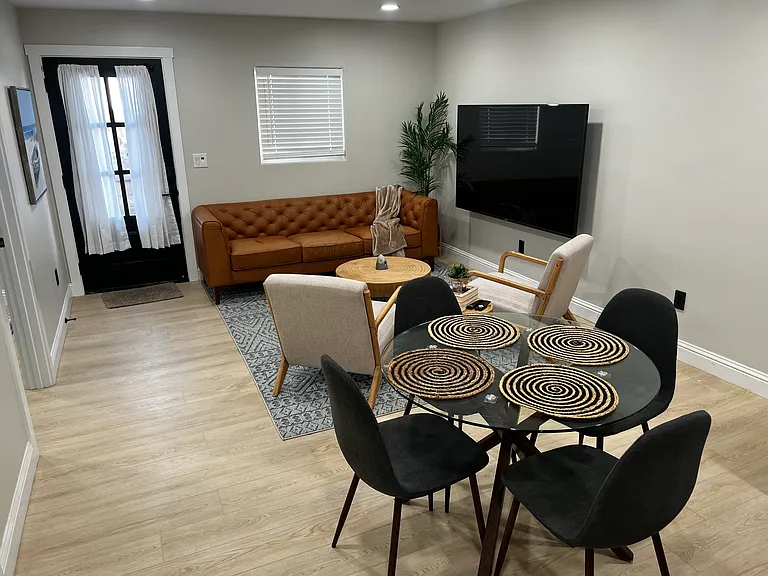 515 Gertrude Ave — Photo 4