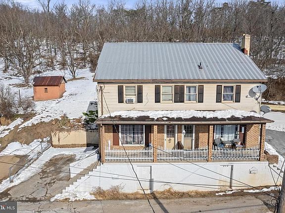 2nd image of 212 Terrace St