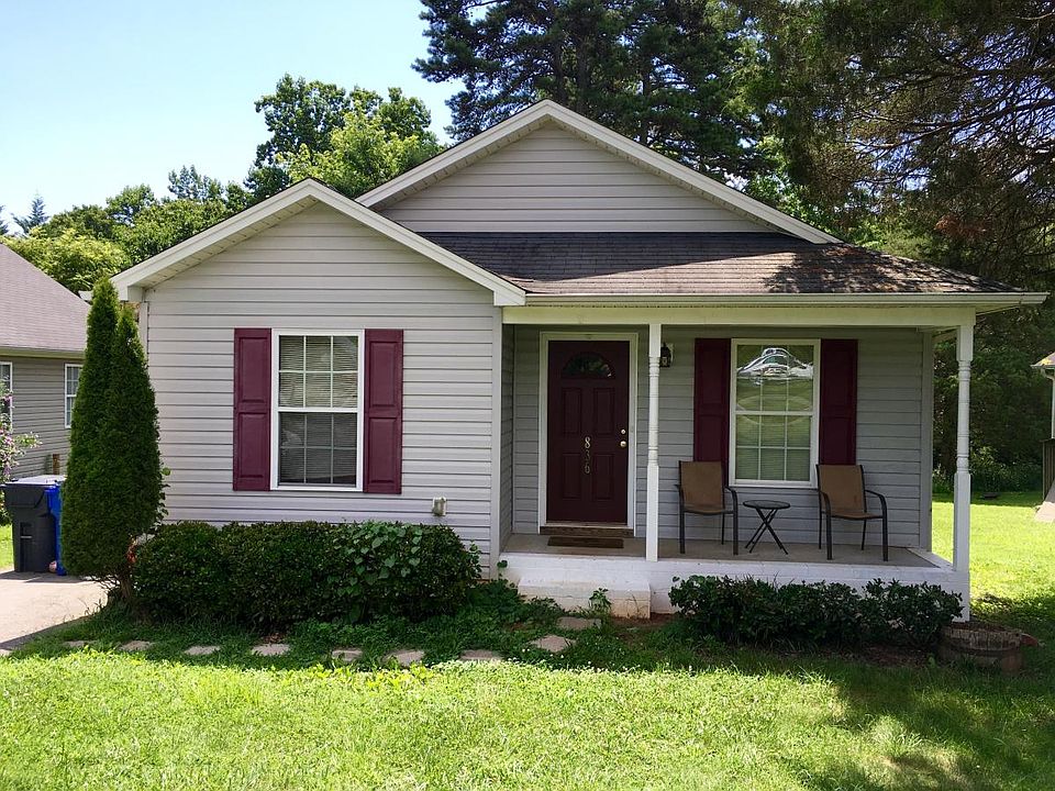 836 Donnell St Kernersville, NC 27284