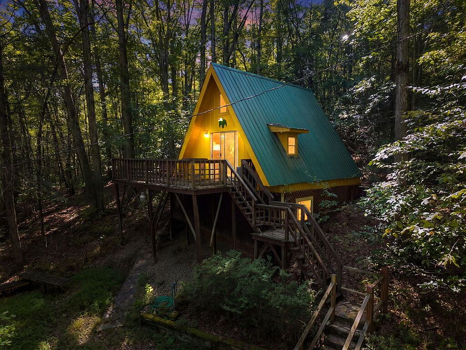 1st image of 481 Hemlock Trl