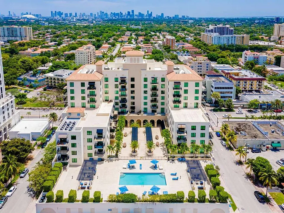 1300 Ponce De Leon Blvd #502