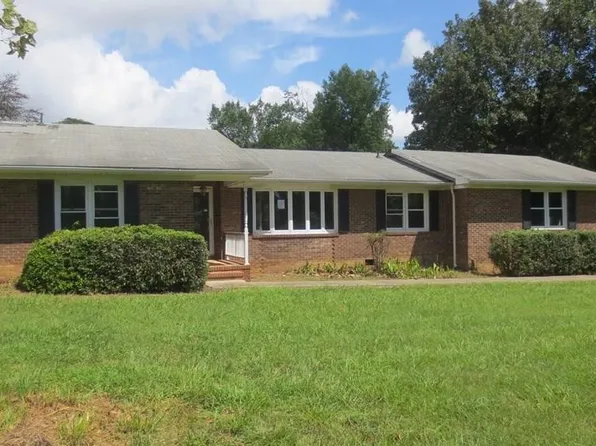 1515 Walnut St, Reidsville, NC 27320