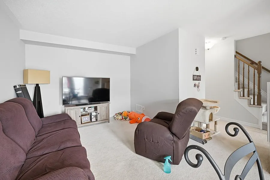 84 Feathertop Lane — Photo 3