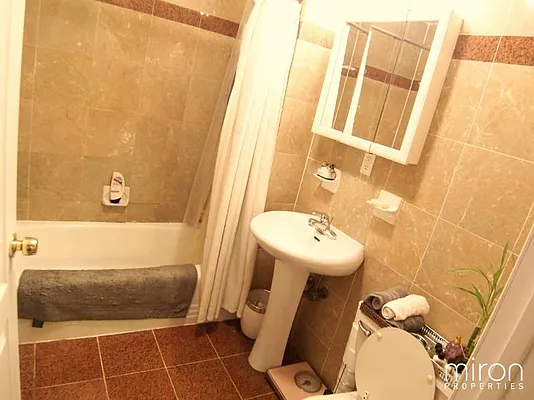 Rented by Miron Properties | media 17