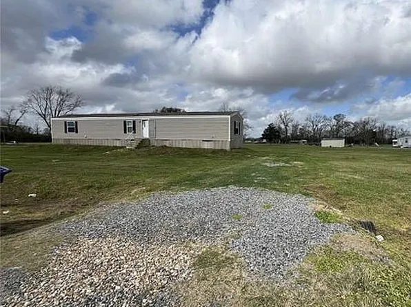 1112 Lena Dr, Arnaudville, LA 70512