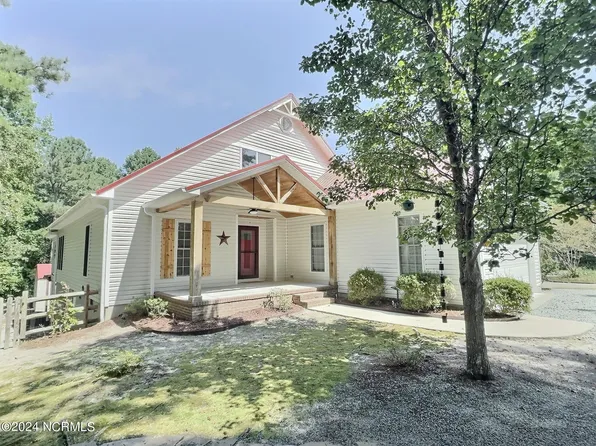 103 Juniper Court, West End, NC 27376