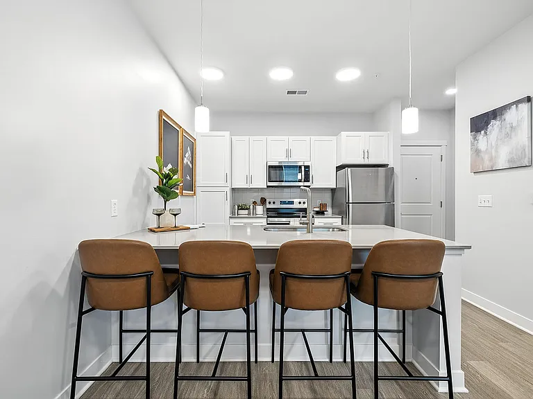 Bright & Modern Kitchen with Seating