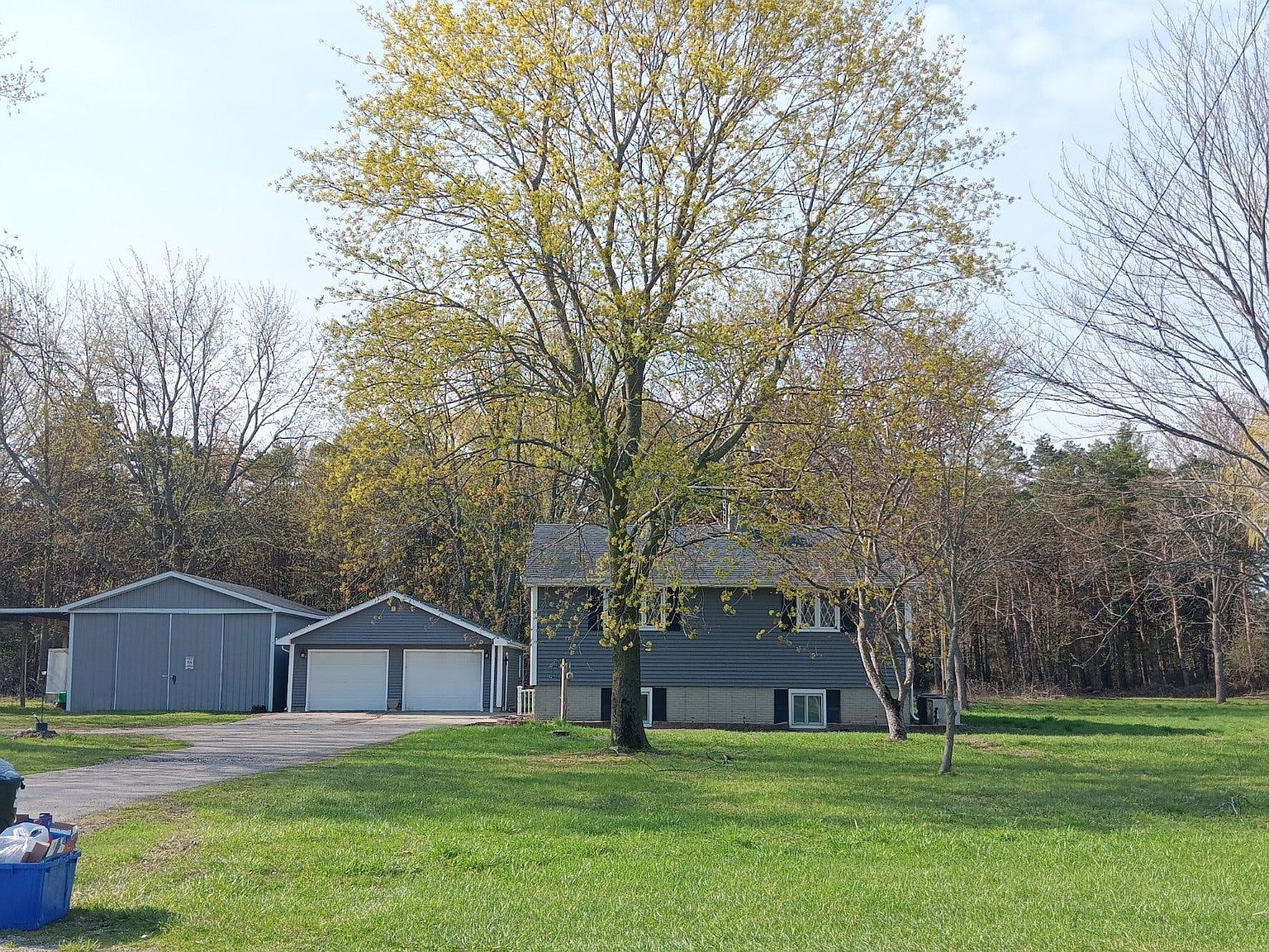 14211 Frost Rd, Hemlock, MI 48626 Zillow