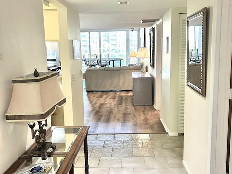 1095 Gulf Of Mexico Dr #104 — Photo 2