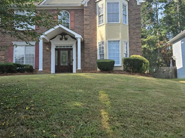 6794 Winterberry Ridge Dr, Stone Mountain, GA 30087
