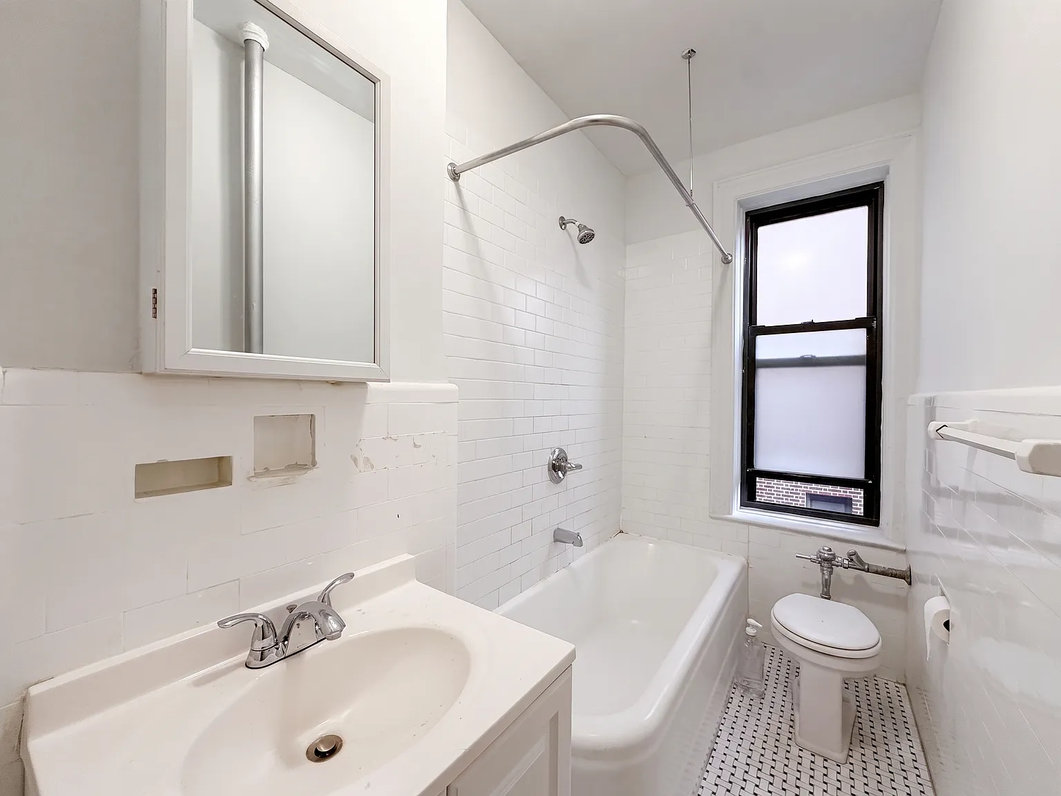 537 Ovington Avenue — Photo 4