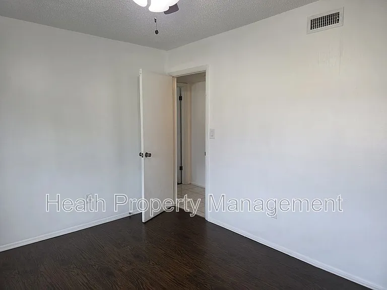 605 N Keene Rd #C — Photo 17